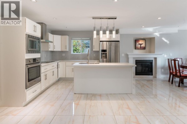 559 Bosworth Street, Coquitlam, BC V3J3V1 Photo 5