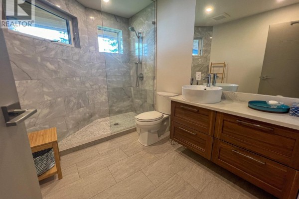 55xx Parthenon Place, West Vancouver, BC, photo 2