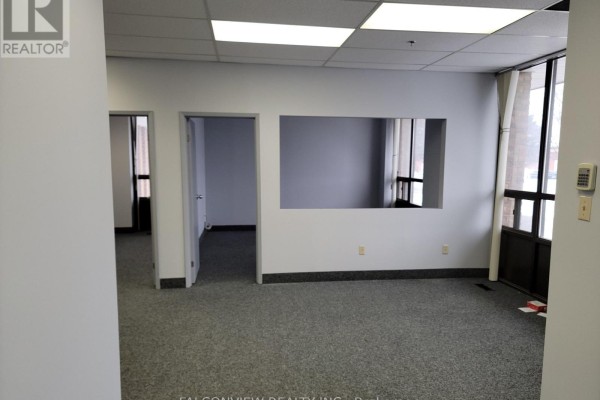5&6 - 5035 Timberlea Boulevard, Mississauga, ON L4W2W9 Photo 4