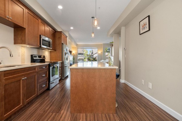 56 7059 210 Street, Langley, BC V2Y0T2 Photo 4