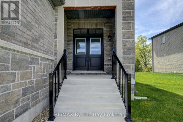 56 Amber Drive, Wasaga Beach, ON L9Z0R9 Photo 4