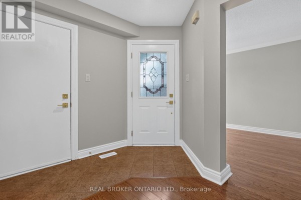 Bedroom 3 - 56 Bannock Crescent, Ottawa, ON K2K2P9 Photo 3