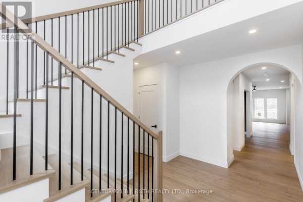 56 Brennan Avenue, Barrie, ON, photo 3
