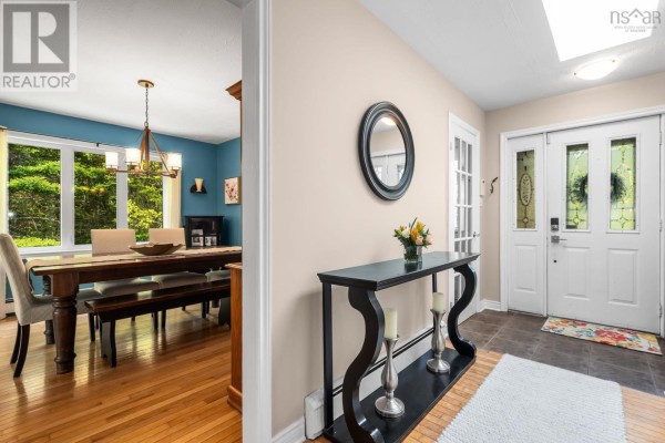 Dining nook - 56 Bristol Avenue, Stillwater Lake, NS B3Z1G7 Photo 5