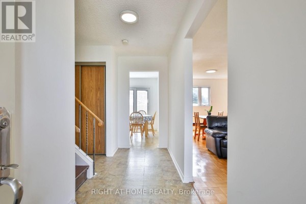 56 Cathy Jean Crescent, Toronto, ON, photo 3