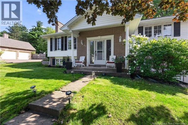 56 Fairway Boulevard, Riverview, NB, photo 2