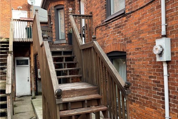 56 King Street W, Hamilton, ON, photo 3