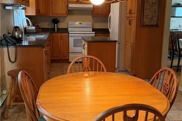 Dining room - 56 Premiere Avenue, Sainte Anne De Madawaska, NB E7E1K1 Photo 5