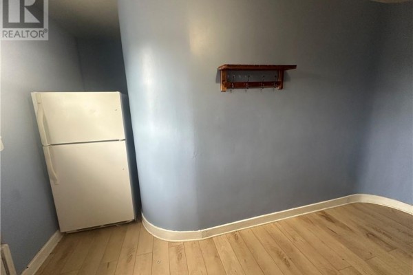 56 Riverside Drive Unit# 2, Sudbury, ON P3E1G6 Photo 3
