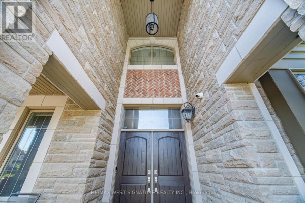 56 Sir Henry Court, King, ON, photo 3