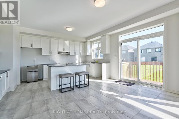 Great room - 56 Sparrow Way, Adjala Tosorontio, ON L0G1W0 Photo 4