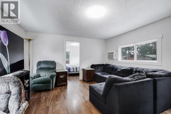 Primary Bedroom - 56 Spring Dale Circle Se, Airdrie, AB T4A1P2 Photo 5
