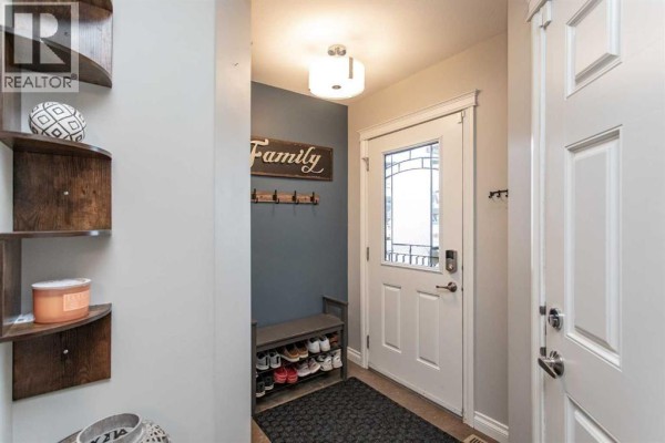Dining room - 56 Van Slyke Way, Red Deer, AB T4R0N4 Photo 2