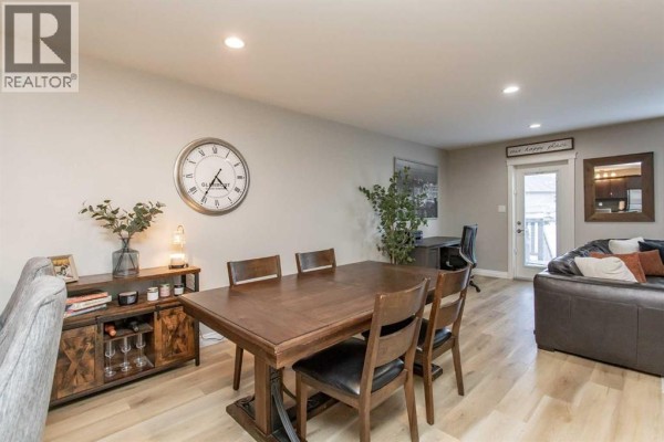 Living room - 56 Van Slyke Way, Red Deer, AB T4R0N4 Photo 4