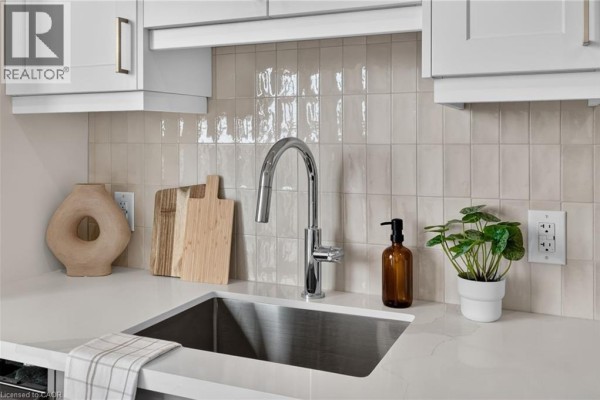 56 York Boulevard Unit# 303, Hamilton, ON L8R0A2 Photo 5