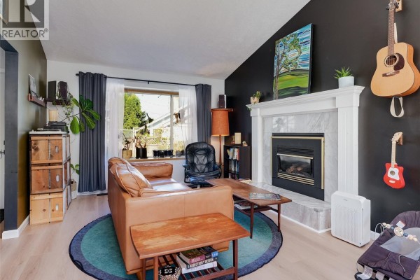 Bedroom - 560 Atkins Ave, Langford, BC V9B3A3 Photo 4