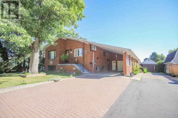 560 Lake St, Sault Ste  Marie, ON, photo 2
