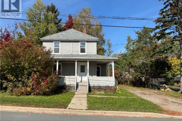 Residential for sale at 560 Queen Street, Bathurst, NB - MLS® MUV39f