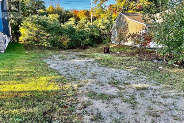 560 Taylor Drive, Midland, ON L4R0E2 Photo 2