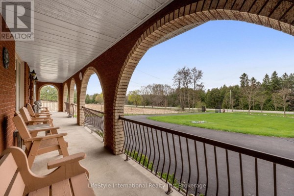 Kitchen - 5601 Fifth Line, Guelph/eramosa, ON N0B2K0 Photo 3