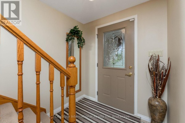 Living room - 5601 Fifth Line, Guelph/eramosa, ON N0B2K0 Photo 5