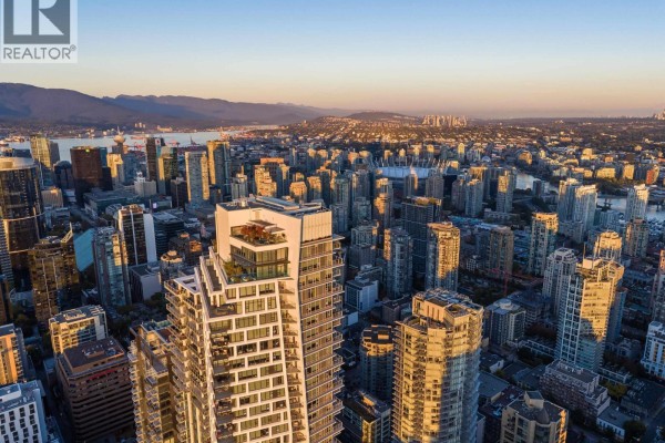 5602 1289 Hornby Street, Vancouver, BC V6Z0G7 Photo 2