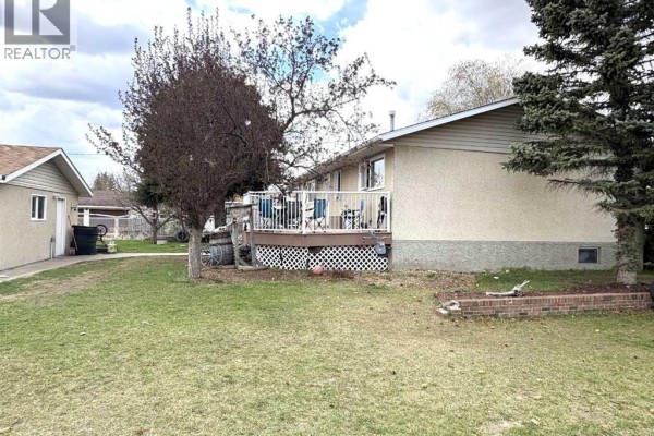 Primary Bedroom - 5602 47 Avenue W, Forestburg, AB T0B1N0 Photo 4