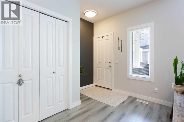 561 Canals Crossing Sw, Airdrie, AB, photo 3