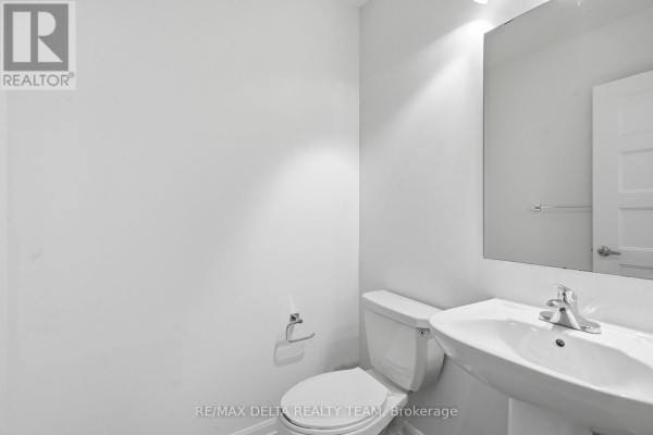 Kitchen - 561 Halo Private, Ottawa, ON K1C0C7 Photo 5