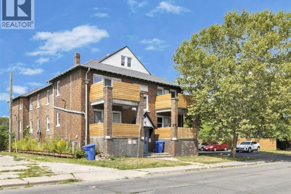 561 Parent Avenue, Windsor, ON N9A2C2 Photo 4