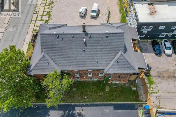 561 Parent Avenue, Windsor, ON N9A2C2 Photo 5