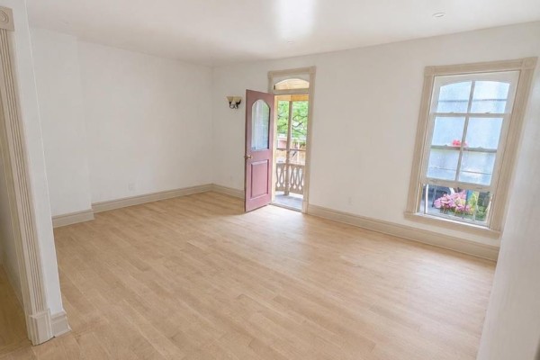 561 Parliament Street, Toronto, ON M4X1P7 Photo 2