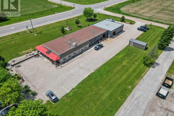 5611 Mcgillivray Drive, Lucan Biddulph, ON N0M2J0 Photo 5