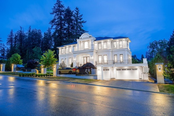 5612 129a Street, Surrey, BC V3X2Z1 Photo 2