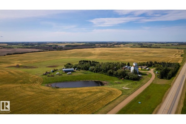 56132 Rge Road 240, Rural Sturgeon County, AB T0A0K0 Photo 5