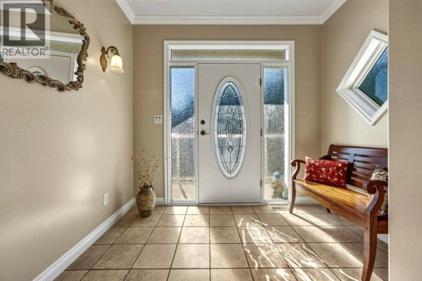 Loft - 562 Mountain Drive, Vernon, BC V1H2B7 Photo 5
