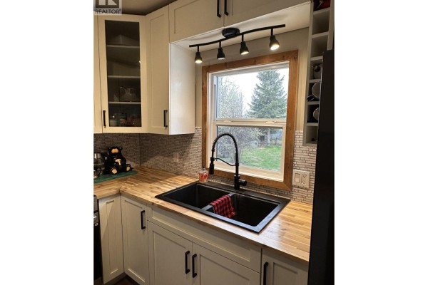 Other - 5620 49 Street, Fort Nelson, BC V0C1R0 Photo 5