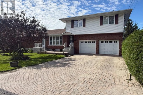 563-565 Patricia Boulevard, Timmins