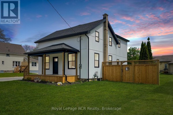563 7th Avenue, Hanover, ON, photo 2