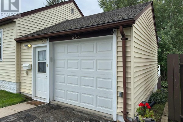 563 9th Street, Hanover, ON, photo 3