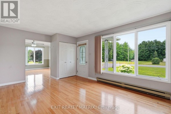 563 Lajeunesse Road, Alfred And Plantagenet, ON K0B1A0 Photo 5