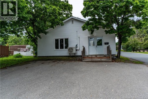 563 Old King George Hwy, Miramichi, NB, photo 2