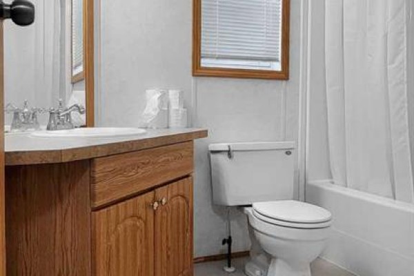 4pc Bathroom - 563 Stewart Street, Rural Grande Prairie No  1, County Of, AB T8W5K5 Photo 4