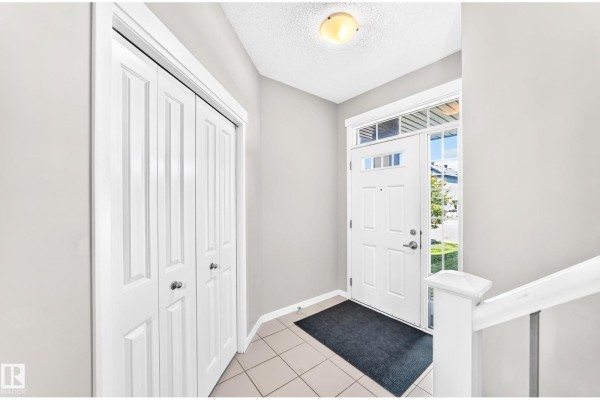 5633 175a Av Nw, Edmonton, AB, photo 2