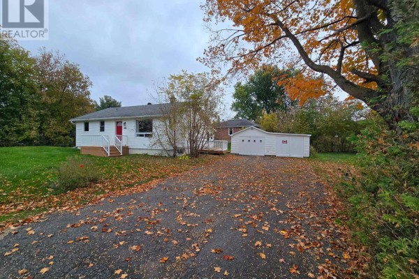 Kitchen - 5634 Philip Street, Ottawa, ON K0A2W0 Photo 2