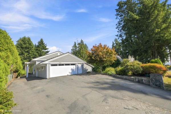 5636 120 Street, Surrey, BC V3X1Z2 Photo 2