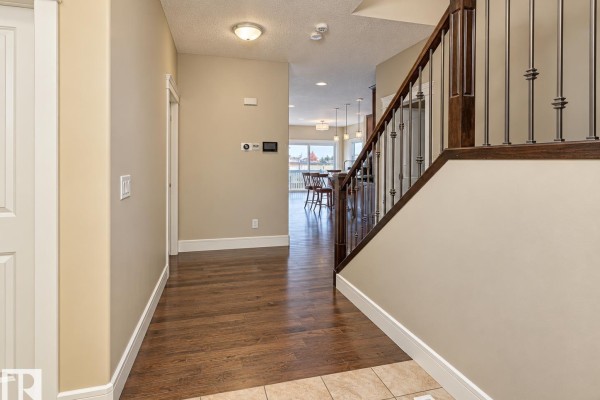 5636 Allbright Ba Sw, Edmonton, AB T6W3H6 Photo 3