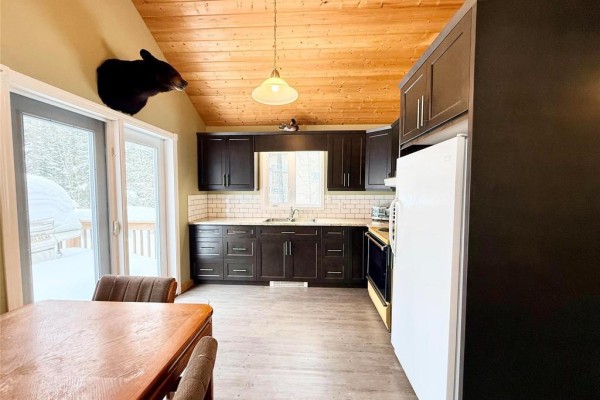 564 Goldeneye Lane, Duck Mountain Provincial Park, MB R0L1Z0 Photo 5
