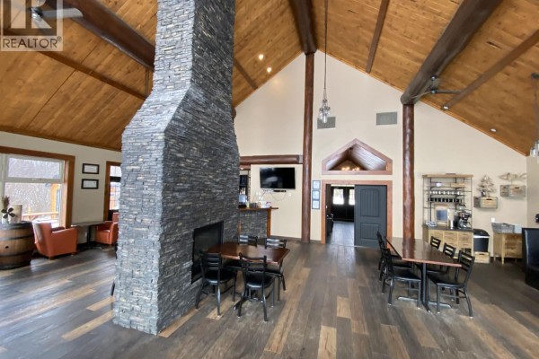 56420 Beaumont Road, Cluculz Lake, BC V0J3A3 Photo 4