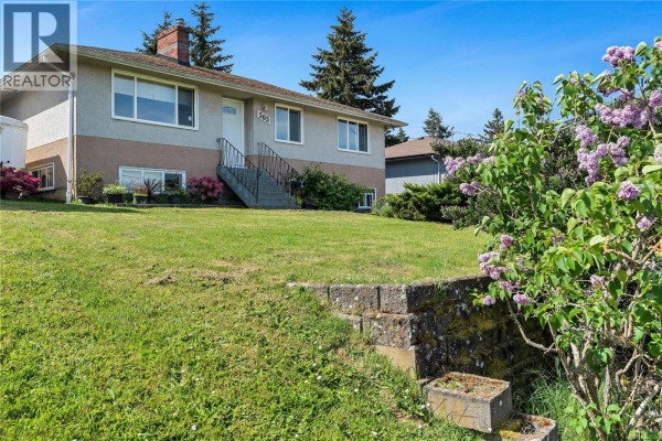 Bedroom - 565 Baker St, Saanich, BC V8Z2H6 Photo 4